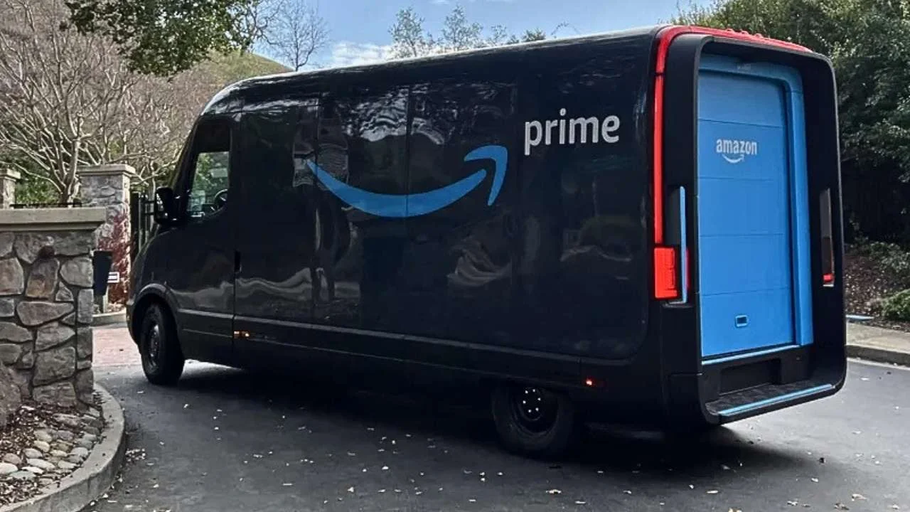 Amazon Equips Delivery Drivers With AI Smart Glasses